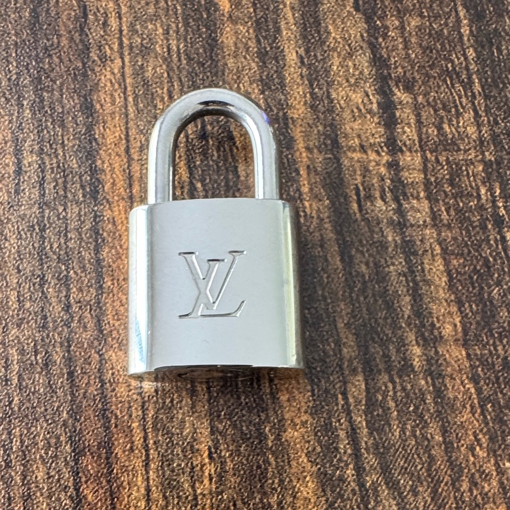 Louis Vuitton Palladium/Silver Lock